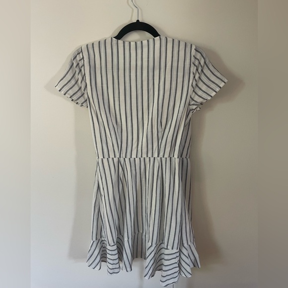 Abercrombie & Fitch striped wrap dress size XS - Picture 6 of 8